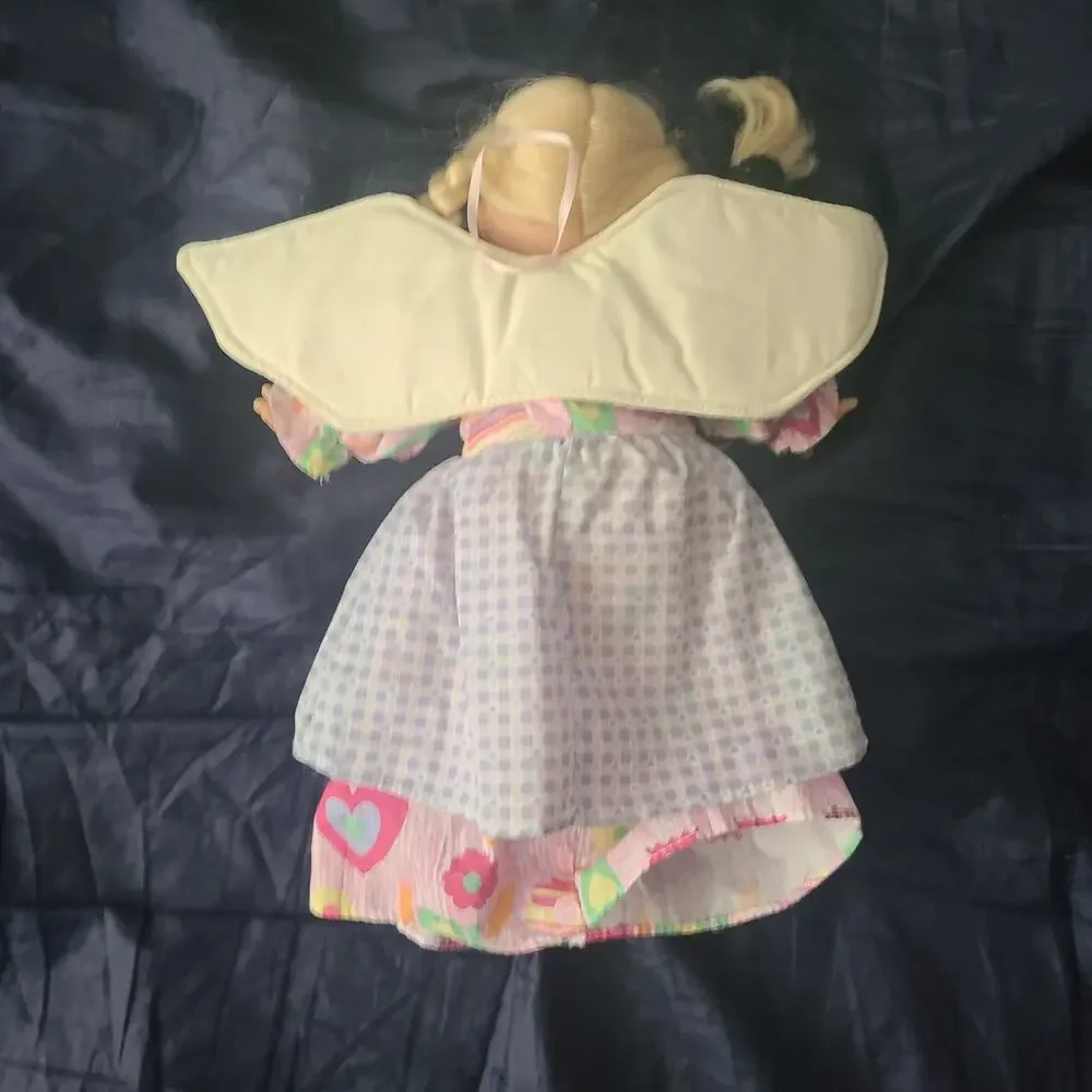 1991 Unmax toy doll good condition